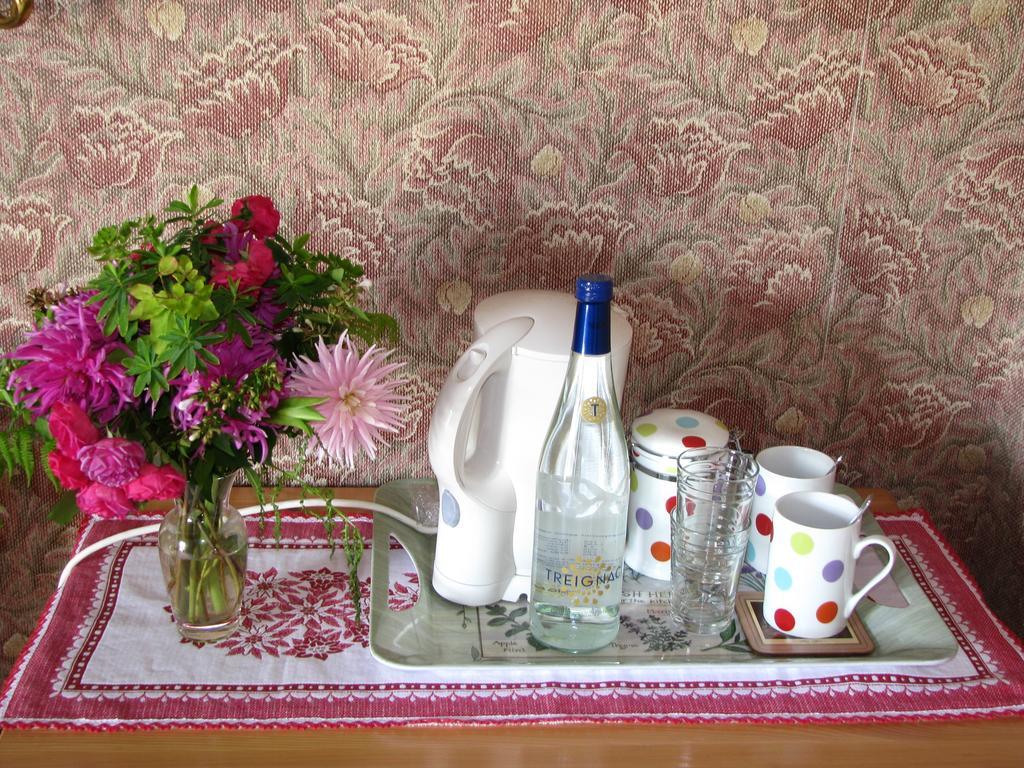 Chambre D'Hotes Des Monedieres Bed & Breakfast Treignac ภายนอก รูปภาพ